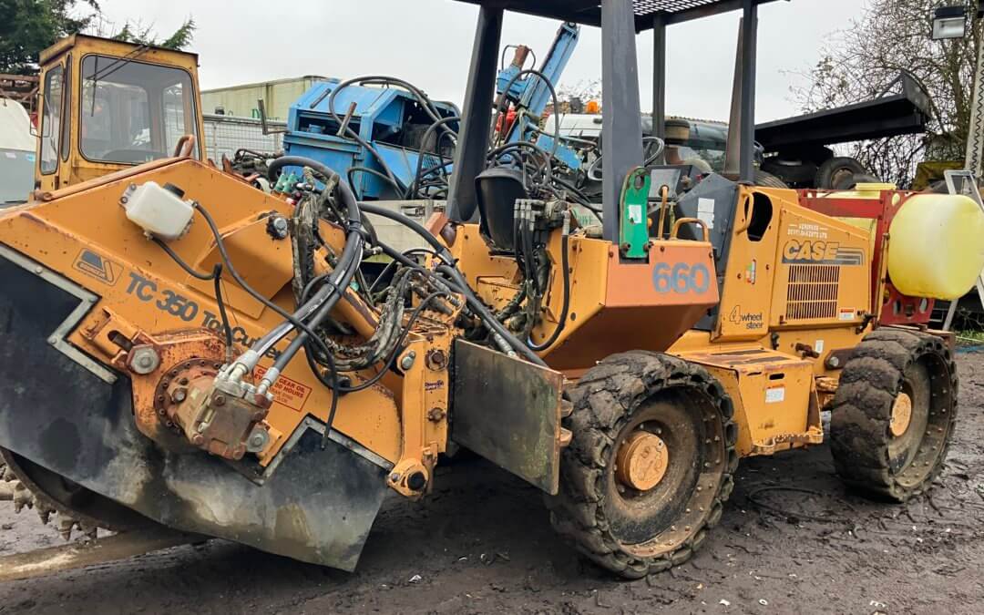 CASE 660 TRENCHER 4WS